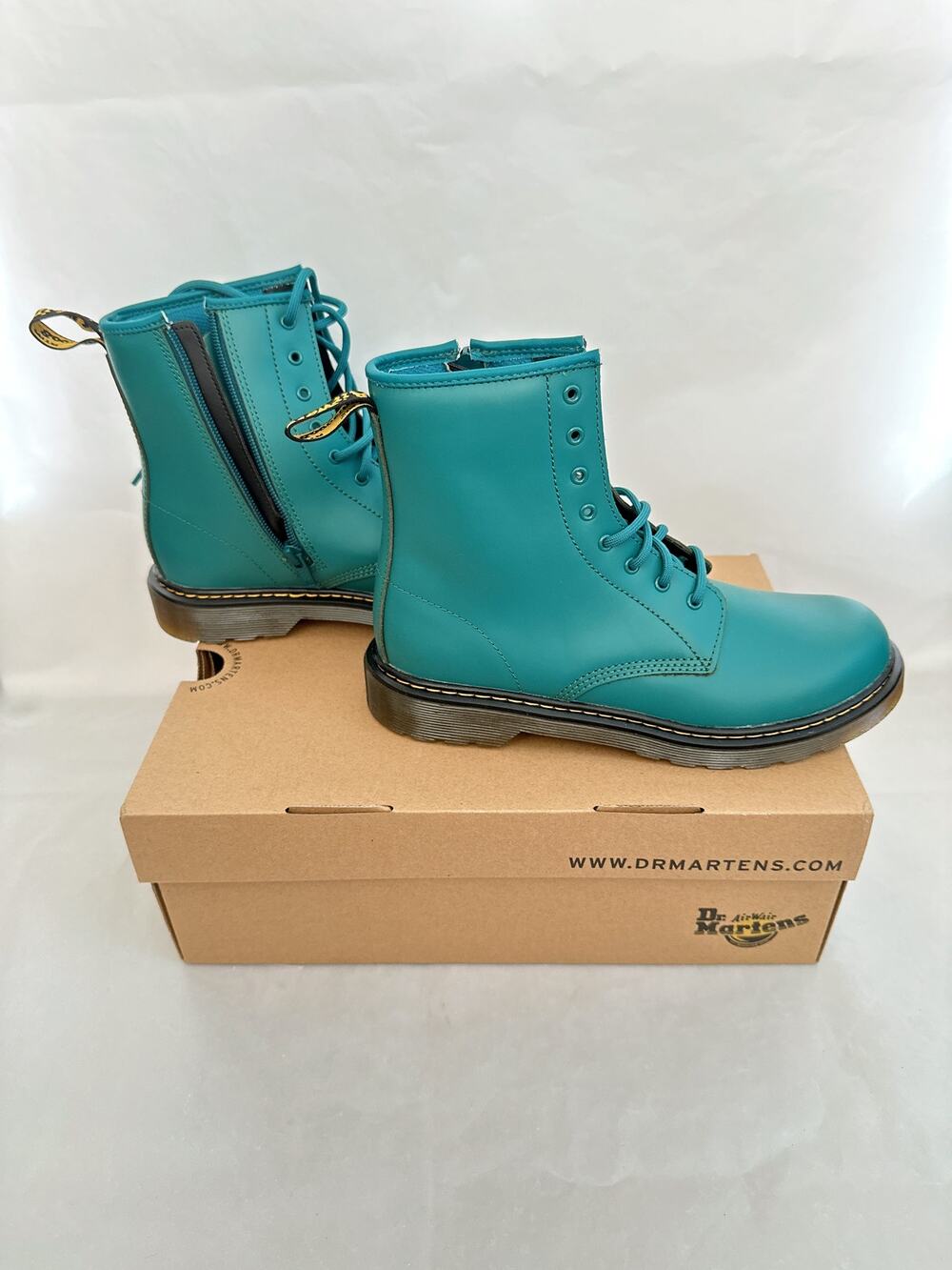 Dr. Martens 1460 Y Teal Green Romario Leather Ankle Boots NIB US 6M 7L EU 38